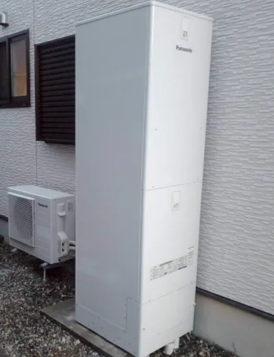 大阪市東淀川区で入浴時間が重なるとお湯が足りにくいエコキュートを460Lタイプへ交換｜HE-370SEQからHE-S46LQへ（施工後）