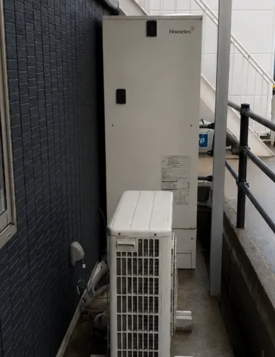 大阪市東淀川区で追いだきに時間がかかるエコキュートを460Lタイプへ交換｜HHP-AT375HATRからSRT-ST467へ（施工前）