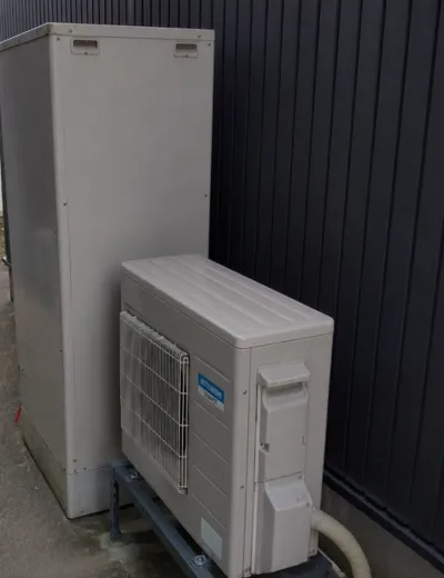 大阪市平野区で入浴が続くとお湯が足りにくいエコキュートを460Lタイプへ交換｜SRT-HPT37W5からSRT-ST467へ（施工前）