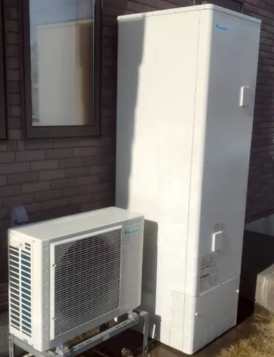 大阪市港区で台所リモコンの表示が薄くなったエコキュートを交換｜HE-K46BQEからTUA46ZFVEへ（施工後）