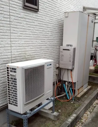 大阪市浪速区で自動湯はりの水位が安定しない薄型エコキュートを交換｜EB-U37QTA5からCTU-E372AZ1へ（施工前）