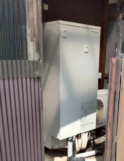 大阪市西区で自動湯はりが途中で止まるエコキュートを370Lタイプへ交換｜CTU-H4617AからCTU-37AZ1へ（施工前）