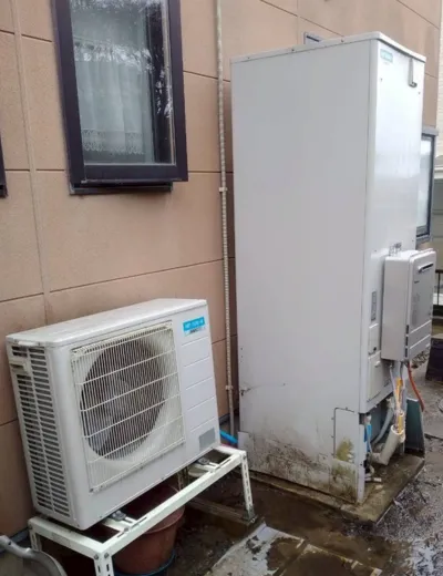 大阪市淀川区で追いだきに時間がかかるエコキュートを交換｜SRT-HPT46WU8からSRT-ST467Uへ（施工前）