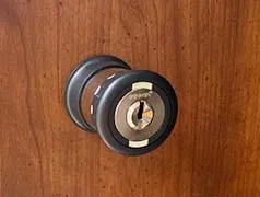 鍵による徘徊対策