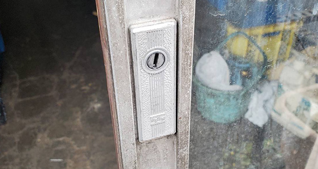 家の玄関の古い鍵を新しい鍵に交換 千葉市緑区誉田町