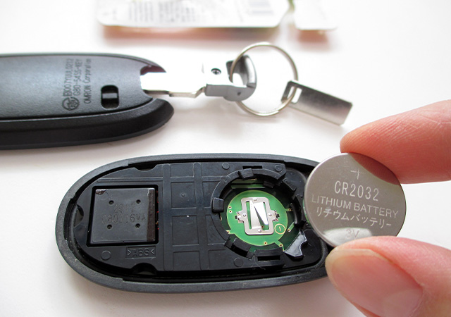 ラパンのスマートキーの電池切れ 自分で交換できる 依頼できる先も紹介 鍵屋の鍵猿