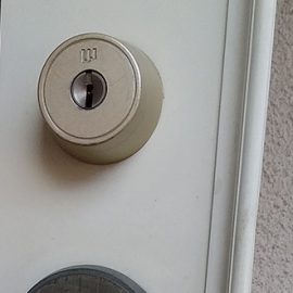 家の鍵を紛失してしまった為に玄関の鍵を交換｜行田市城西