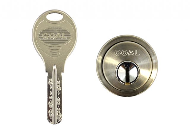 ゴール V18シリンダー