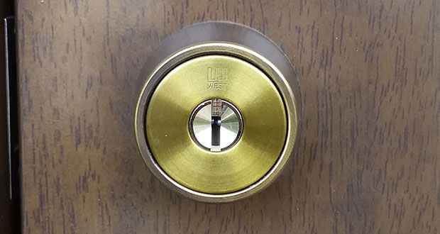 交換後の玄関の鍵