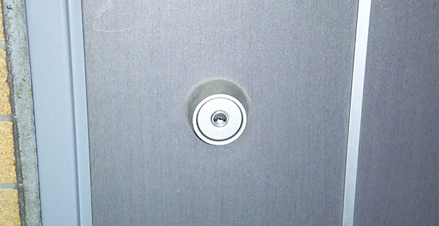 玄関ドアの鍵穴