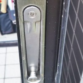 去年交換したばかりの鍵が動作不良・錠ケースを交換｜北九州市小倉北区片野