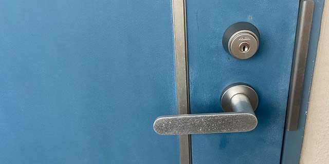 中古物件の玄関の鍵をKABAのディンプルキーに交換