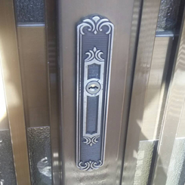 動作不良が起き長年使用した玄関の鍵交換｜広島市佐伯区五月が丘