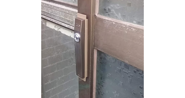 DIY失敗の玄関引き戸の鍵