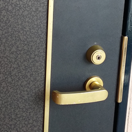 自宅の玄関ドアの鍵をディンプルキーに交換