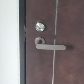 鍵が回しづらい玄関の鍵