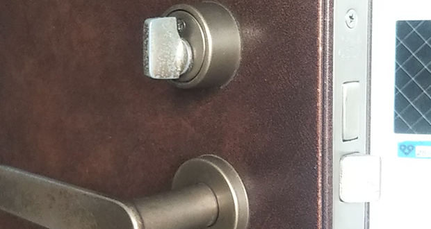 修理した玄関の鍵