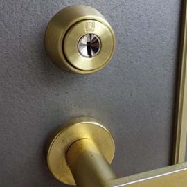 玄関の鍵を紛失　WESTの916(ディンプルキー)に交換