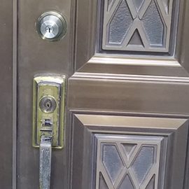 防犯の為に鍵を紛失した玄関ドアの鍵交換｜甲斐市篠原