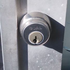 玄関鍵を紛失したのでGOALの旧式ピンシリンダー錠をディンプル錠に交換｜鳥栖市宿町