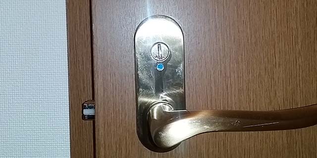 トイレの施錠・解錠に不具合 GIKENの表示錠の交換