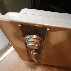 金庫の鍵が開かないので解錠してほしい｜北上市からのご依頼