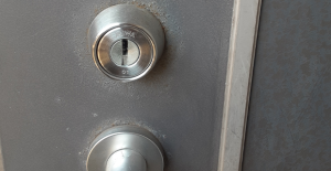 引っ越し先の鍵をWEST製の916に交換|横浜市磯子区磯子