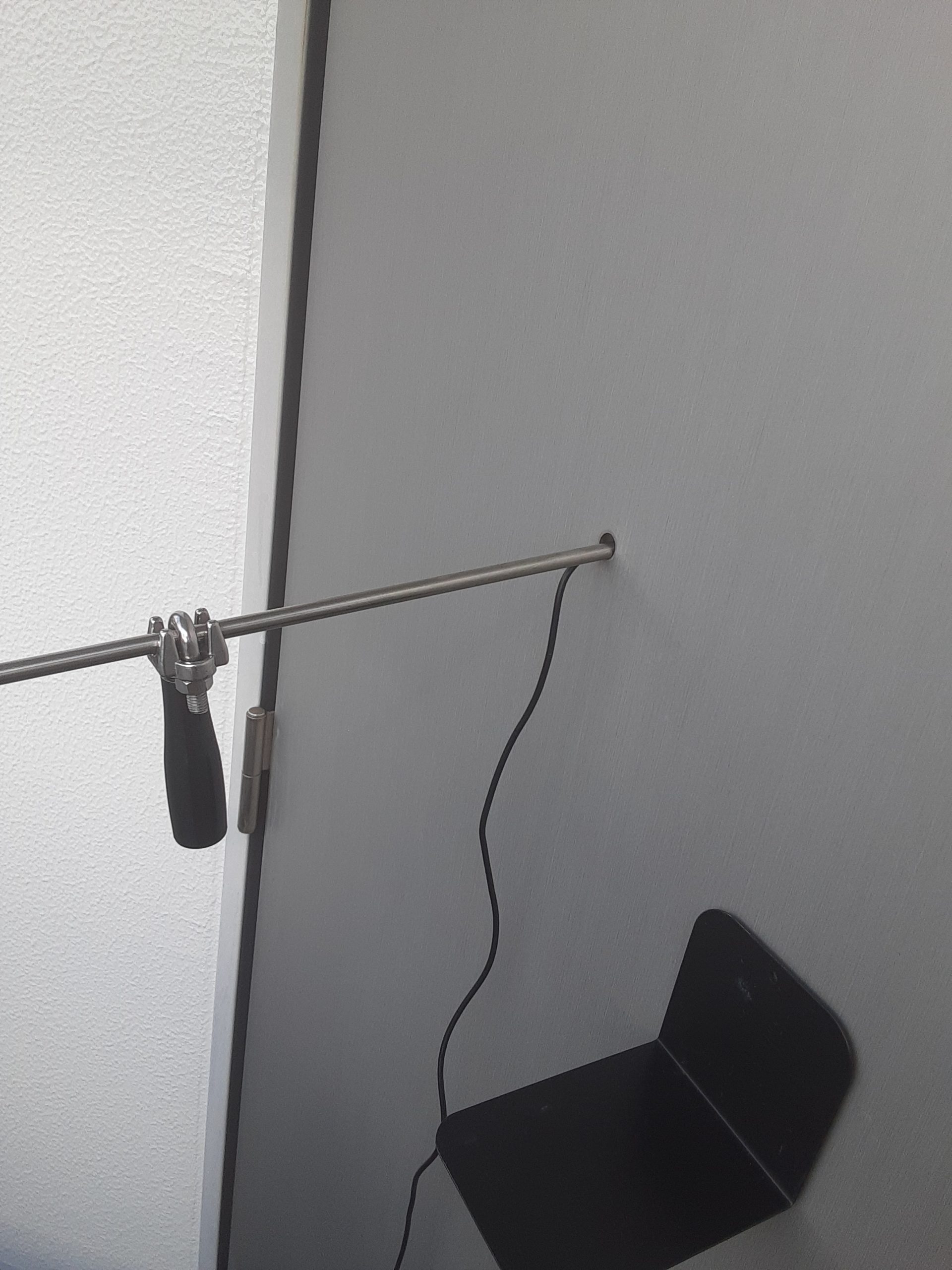 サムターン回し