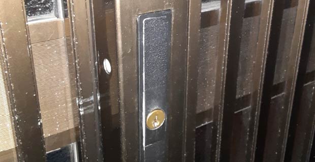 愛甲郡愛川町中津の引き戸召合せ錠交換