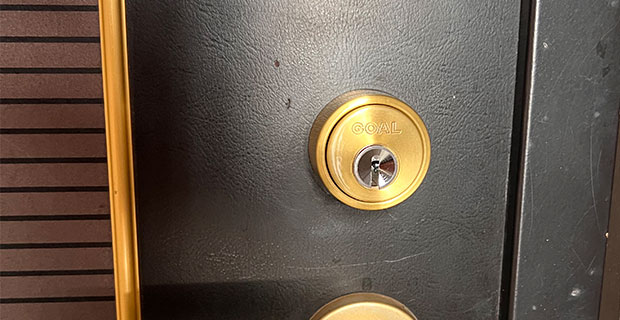 昭島市朝日町鍵交換