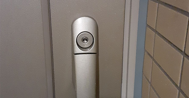 オートロックマンションの鍵をMIWAの二個同一タイプに交換｜さいたま市