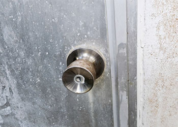 勝手口のドアノブ