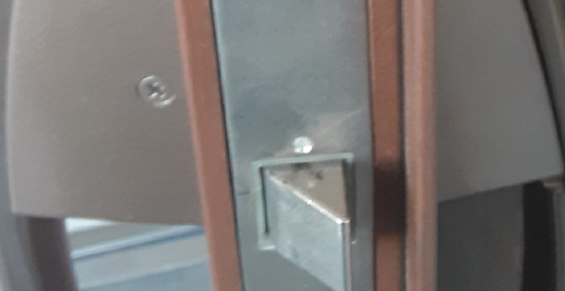 芳賀郡益子町のフロントプレート修理