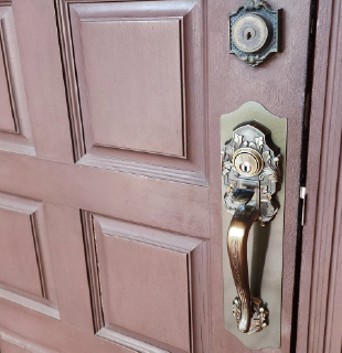 那須郡那珂川町三輪のサムラッチ錠交換