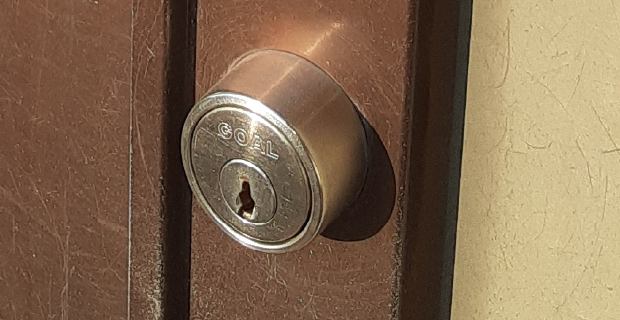 京都市東山区東瓦町の店舗跡地の鍵交換