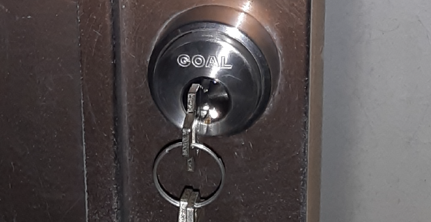 京都市東山区東瓦町の店舗跡地の鍵交換