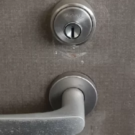 加古郡播磨町上野添のマンション鍵洗浄