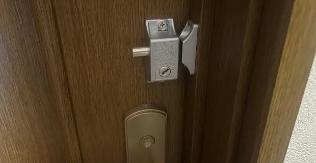 室内ドア補助錠取付