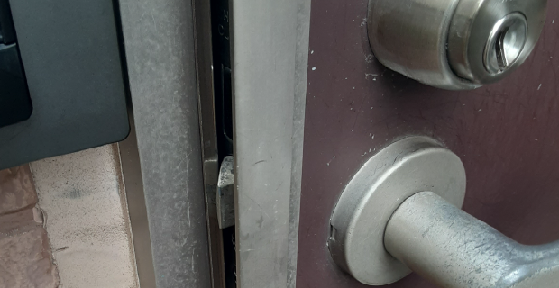 町田市本町田の玄関非破壊解錠