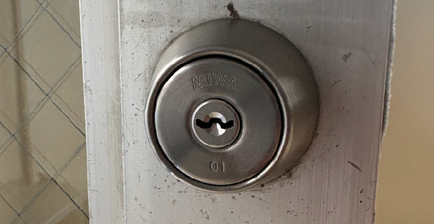 大阪市中央区神崎町の店舗の鍵交換