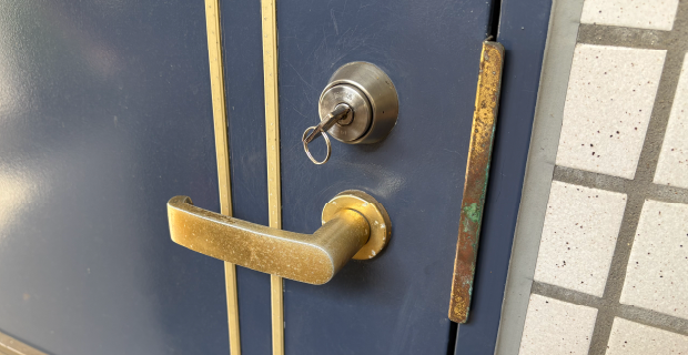 横浜市港北区綱島のマンションのシリンダー分解洗浄