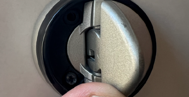 練馬区桜台のマンション防犯サムターンの修理