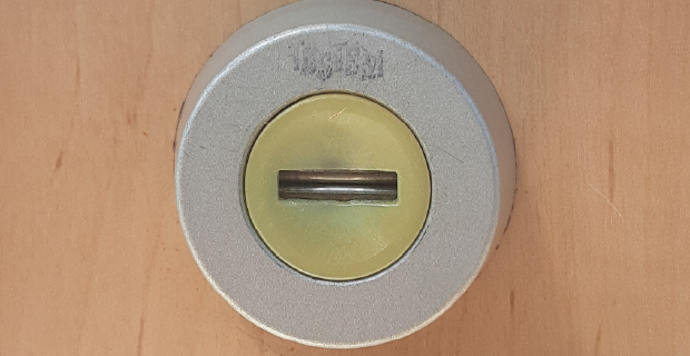 杉並区浜田山の玄関鍵交換