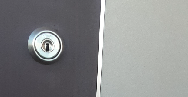 杉並区高円寺北の錠ケース洗浄