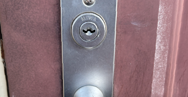 練馬区高松のマンション玄関鍵交換