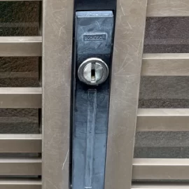 中央区佃で賃貸の召合錠を交換