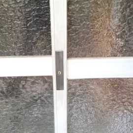 経年劣化した玄関引き戸の鍵をHINAKA GA-900DXに交換｜江戸川区平井