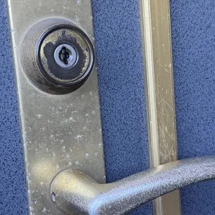 山梨県甲府市七沢町鍵交換