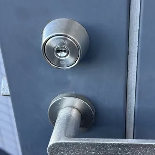 山梨県甲府市中畑町鍵交換