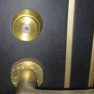 山梨県甲府市大和町鍵交換